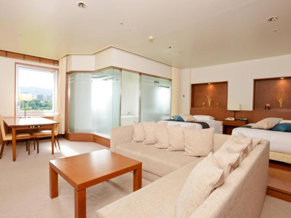 Sapporo Park Hotel : photo 5 de la chambre executive floor luxury twin room with park view - non-smoking
