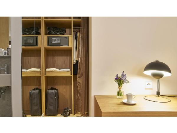 9Hotel Republique : photo 8 de la chambre chambre double ou lits jumeaux club