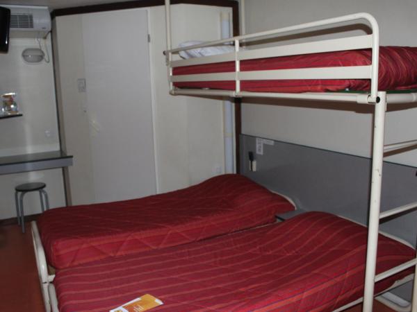 Hôtel Premiere Classe Pamiers : photo 3 de la chambre chambre triple