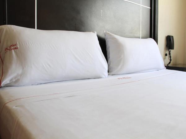 Hotel Estadio : photo 7 de la chambre chambre lit king-size