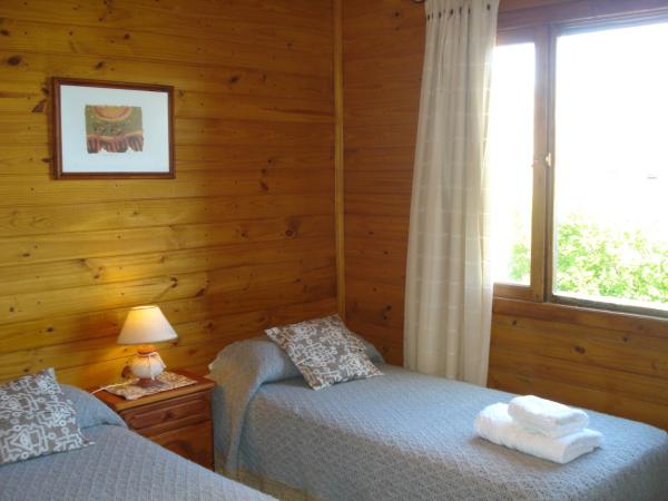 Hosteria Rukahué : photo 2 de la chambre chambre lits jumeaux avec salle de bains privative
