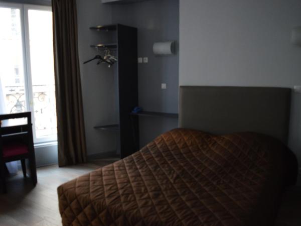 Hôtel Alléty : photo 10 de la chambre chambre triple