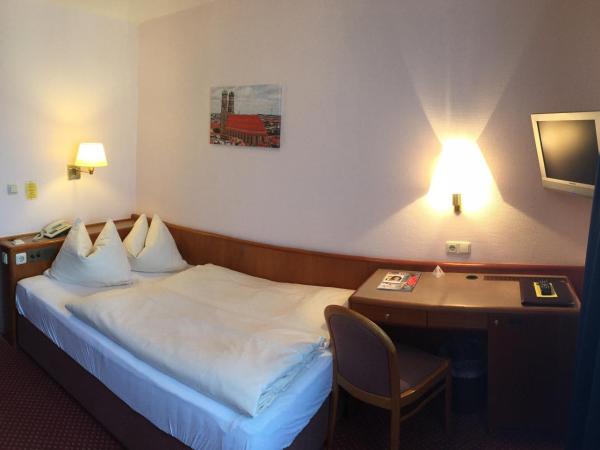 Hotel Carmen : photo 1 de la chambre chambre lit queen-size 