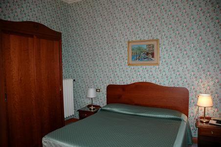 Hotel Beatrice : photo 4 de la chambre chambre double