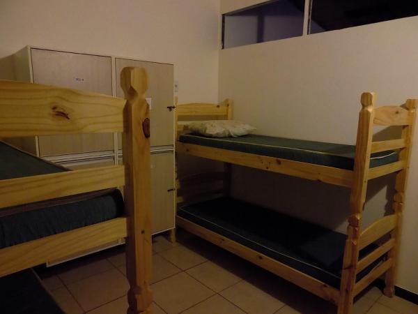 Albergue Rio Vermelho : photo 3 de la chambre lit simple dans dortoir pour femmes de 8 lits