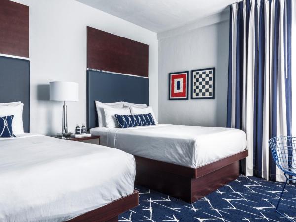 Albion Hotel : photo 1 de la chambre chambre deluxe avec 2 lits queen-size