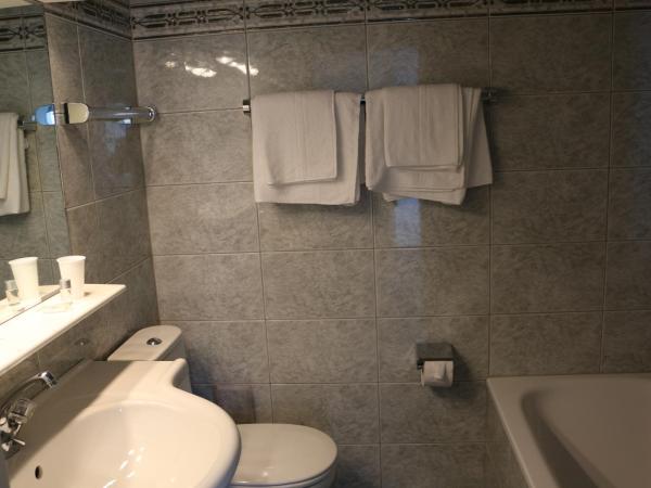 Hotel SINOS : photo 4 de la chambre chambre lits jumeaux Économique