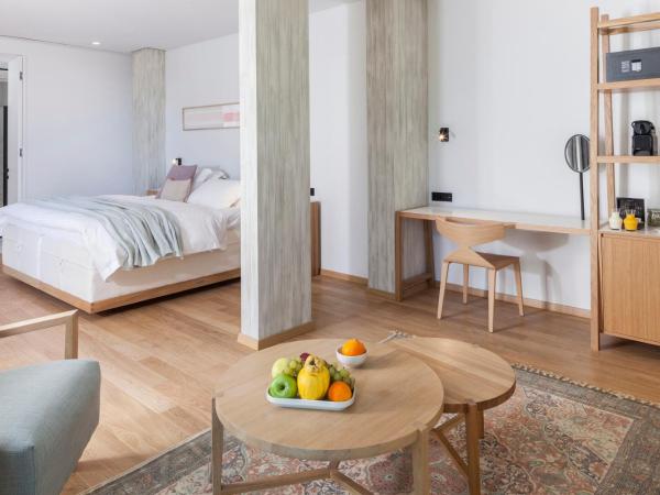 Coco-Mat Hotel Athens : photo 2 de la chambre urban suite with balcony and city view