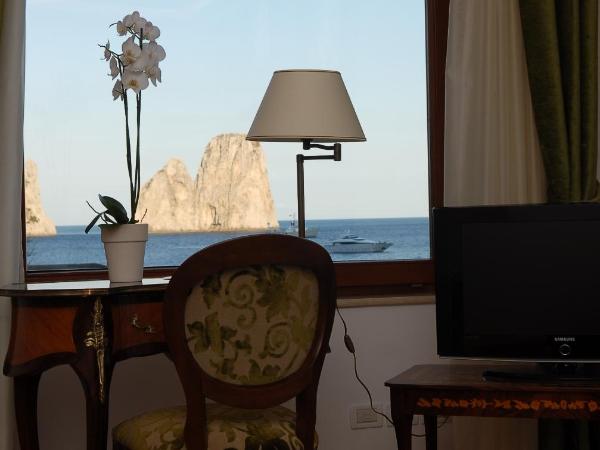 Diva La Canzone Del Mare : photo 10 de la chambre chambre double supérieure - vue sur mer