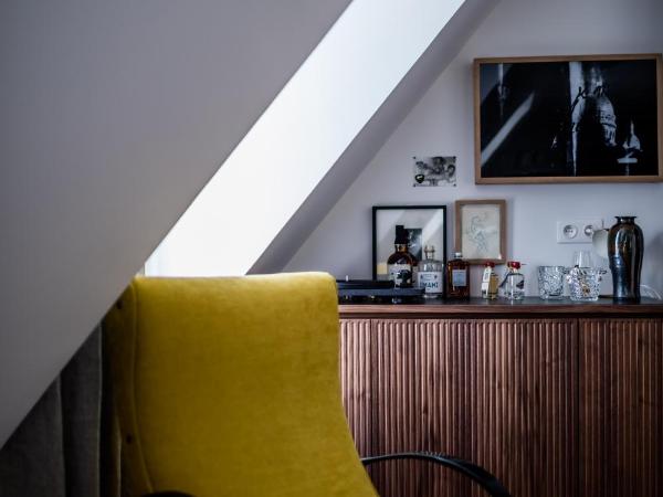 Le Pigalle, a Member of Design Hotels : photo 8 de la chambre suite « pigalle 35 »