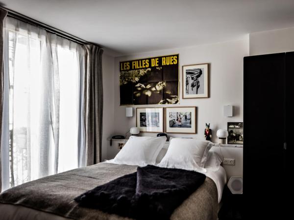 Le Pigalle, a Member of Design Hotels : photo 5 de la chambre chambre double supérieure « pigalle 17 »