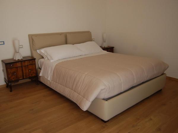 Vista Sui Sassi Guest House : photo 6 de la chambre suite junior avec balcon et vue