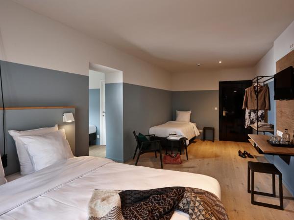 Hotel Monsieur Ernest : photo 9 de la chambre chambre familiale standard