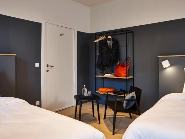 Hotel Monsieur Ernest : photo 10 de la chambre chambre familiale standard