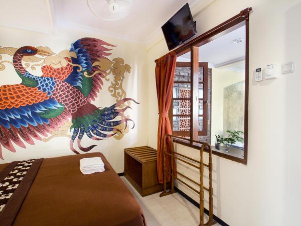 De Hostel Yogyakarta : photo 6 de la chambre chambre double ou lits jumeaux standard