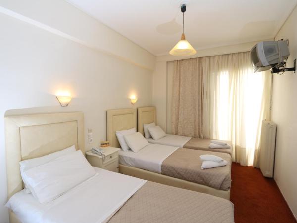 Athens Delta Hotel : photo 1 de la chambre chambre triple