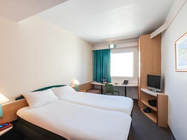 ibis Poitiers Sud : photo 4 de la chambre chambre lits jumeaux standard