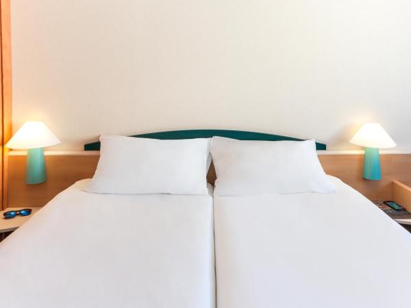 ibis Poitiers Sud : photo 3 de la chambre chambre lits jumeaux standard