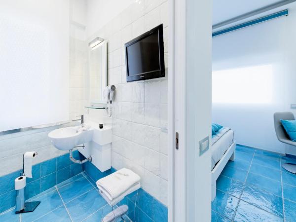 La Madegra Seasuite : photo 6 de la chambre chambre double deluxe - vue sur mer