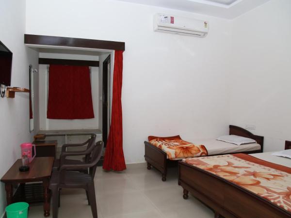 Hotel Ramnivas : photo 2 de la chambre chambre triple deluxe