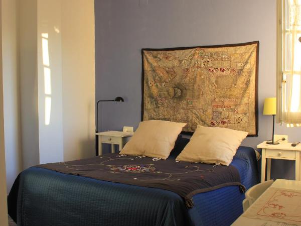 Villa Alicia Guest House : photo 2 de la chambre chambre double avec salle de bains privative