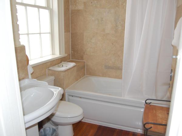 Elysian Fields Inn : photo 2 de la chambre chambre 201