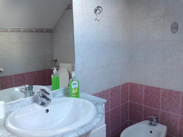 Attila Apartmanház : photo 4 de la chambre suite familiale avec balcon