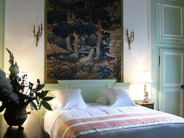 Château Hôtel de Warenghien : photo 7 de la chambre chambre double ou lits jumeaux de la baronne - 1