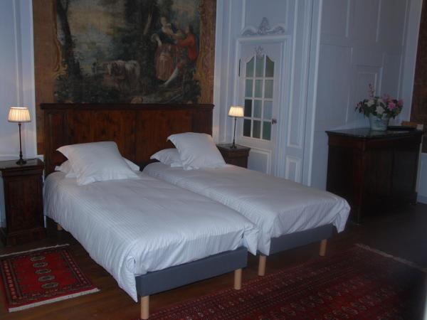 Château Hôtel de Warenghien : photo 4 de la chambre chambre double ou lits jumeaux du baron - 2