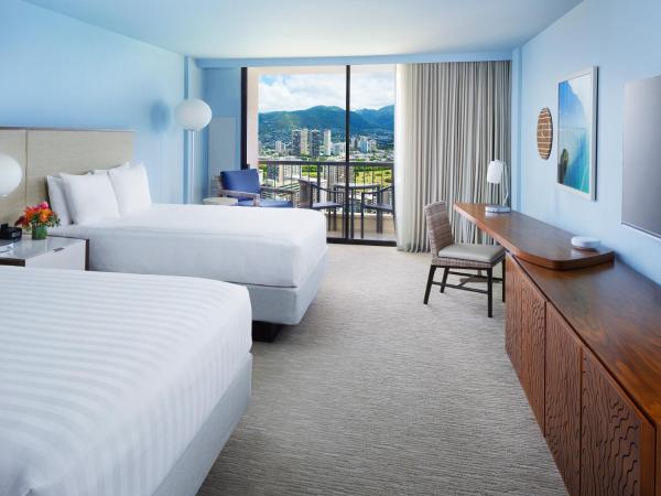 Hyatt Regency Waikiki Beach Resort & Spa : photo 3 de la chambre chambre accessible aux personnes à mobilité réduite avec 2 lits queen-size et baignoire adaptée