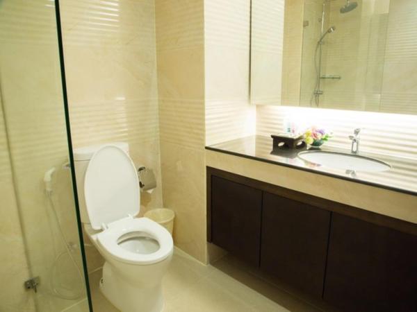The One Bay Breeze : photo 9 de la chambre suite junior