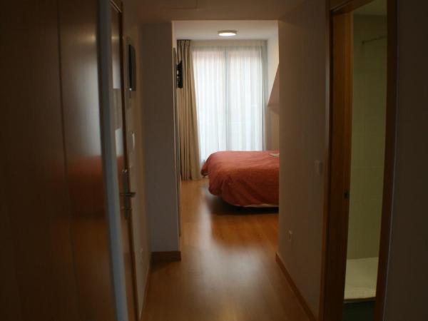 Hotel Picos De Europa : photo 1 de la chambre chambre triple