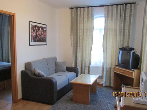 Villa Jinonice : photo 8 de la chambre chambre double ou lits jumeaux