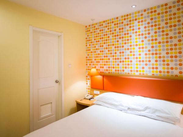 Home Inn Shanghai Jin'gao Road North Yanggao Road Metro Station : photo 4 de la chambre chambre lit queen-size affaires pour citoyens de chine continentale