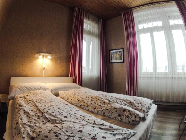 Alpina Hotel : photo 1 de la chambre chambre double