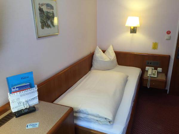 Hotel Carmen : photo 1 de la chambre chambre simple Économique