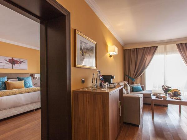 Savoy Le Grand Hotel Marrakech : photo 9 de la chambre suite prestige 2 chambres doubles - vue sur piscine