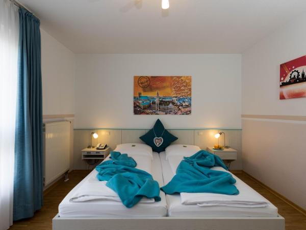 Hotel AMENITY : photo 4 de la chambre chambre familiale