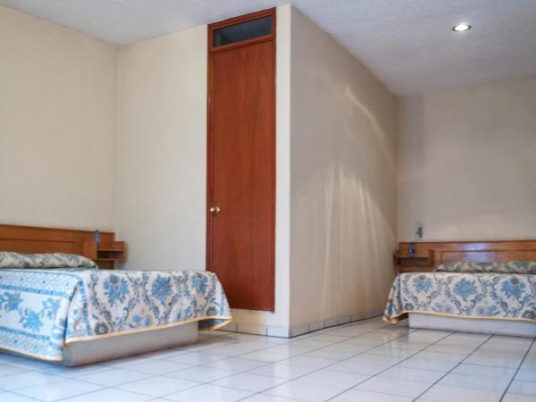 Hotel 2000 : photo 1 de la chambre chambre lits jumeaux