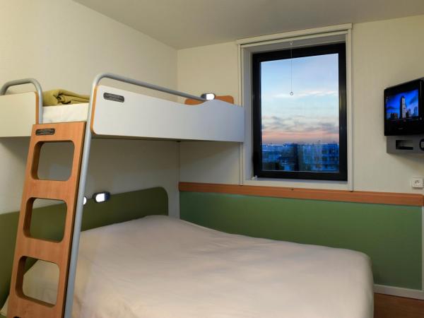 ibis budget Istres Trigance : photo 1 de la chambre chambre triple