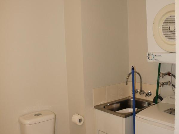 Frisco Apartments : photo 6 de la chambre studio