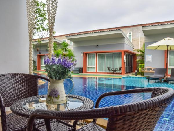 Milano Huahin : photo 7 de la chambre chambre double ou lits jumeaux de luxe avec accès piscine