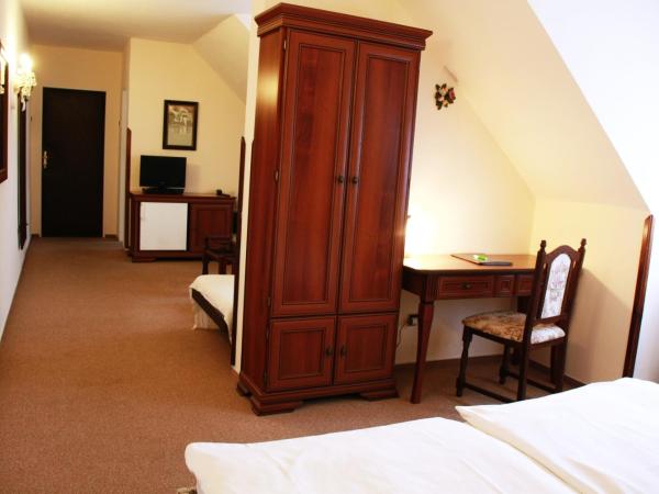 Hotel Excellent : photo 4 de la chambre chambre double ou lits jumeaux confort