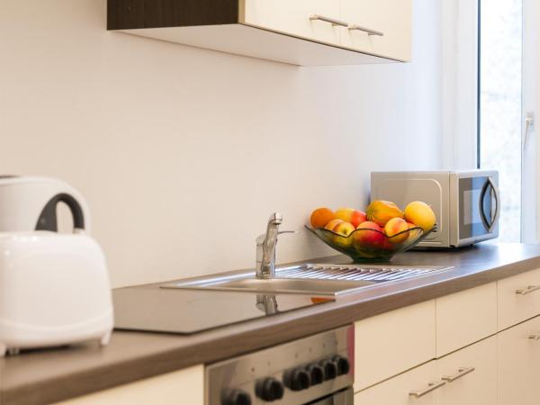 Hotel Spreewitz am Kurfürstendamm : photo 3 de la chambre appartement supérieur avec balcon