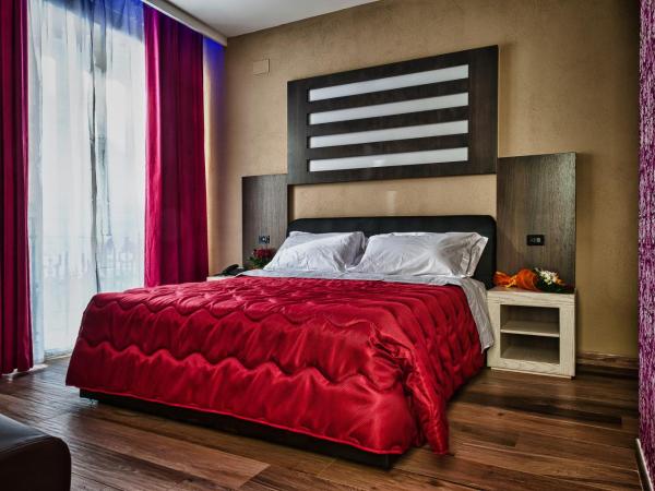 Hotel Angioino & Spa : photo 4 de la chambre chambre double supérieure