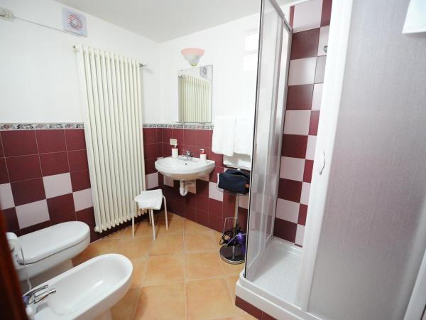 B&B Pizzo Cannicchio : photo 4 de la chambre chambre lit king-size deluxe