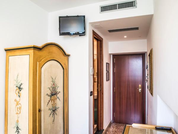 Hotel Victoria : photo 4 de la chambre chambre simple