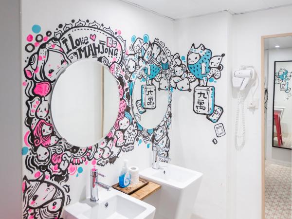 The Mahjong : photo 5 de la chambre lit simple dans dortoir pour femmes de 8 lits