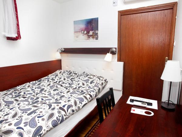 Guest House Isabel : photo 6 de la chambre chambre double deluxe