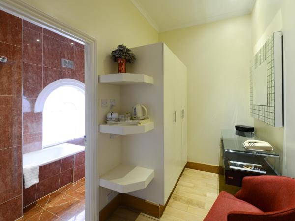 New Linden Hotel : photo 6 de la chambre chambre triple standard